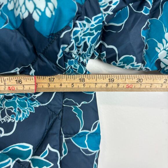 Lands’ End Packable Puffer Women’s S Blue Floral — Apres-Ski Vibes - Picture 8 of 10